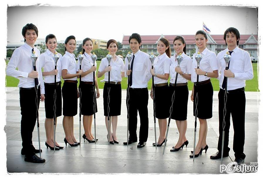 Школа тайцы. Школьная форма в Тайланде. Форма в школах Тайланда. Форма в тайских университетах. Форма в университетах Тайланда.