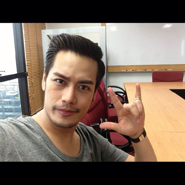 อ๊อฟ ปองศักดิ์ โดนแฟนเก่าหลอกเงินร่วมล้าน ประกาศไม่เผาผี