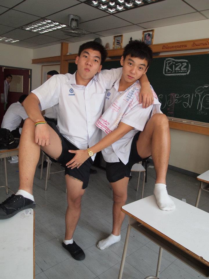 หนุ่มๆ สาวๆ สมัยนี้