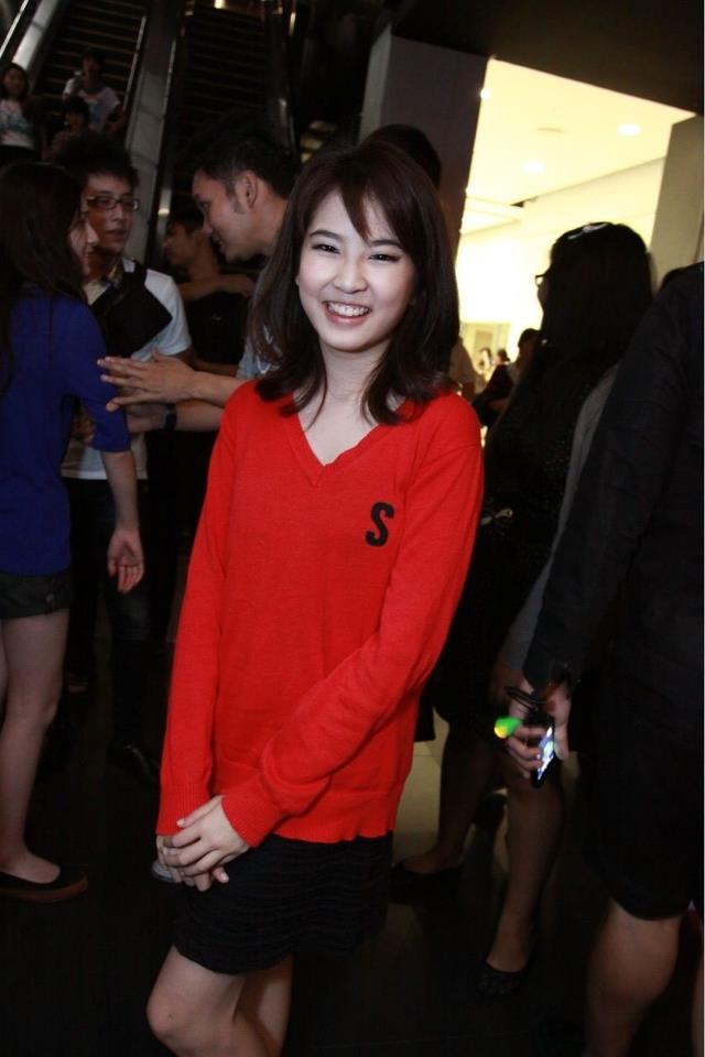 น้ำฝน ธนพัฒน์พิศาล ขาว หมวย หุ่นดี ตัวเล็ก