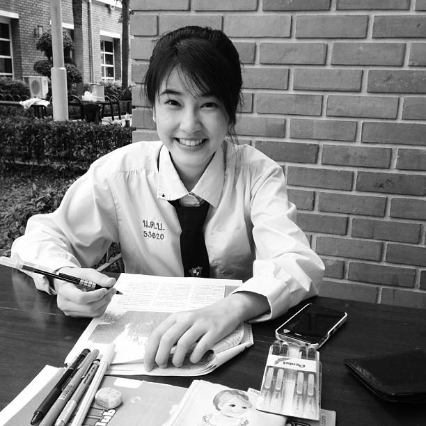 น้ำฝน ธนพัฒน์พิศาล ขาว หมวย หุ่นดี ตัวเล็ก