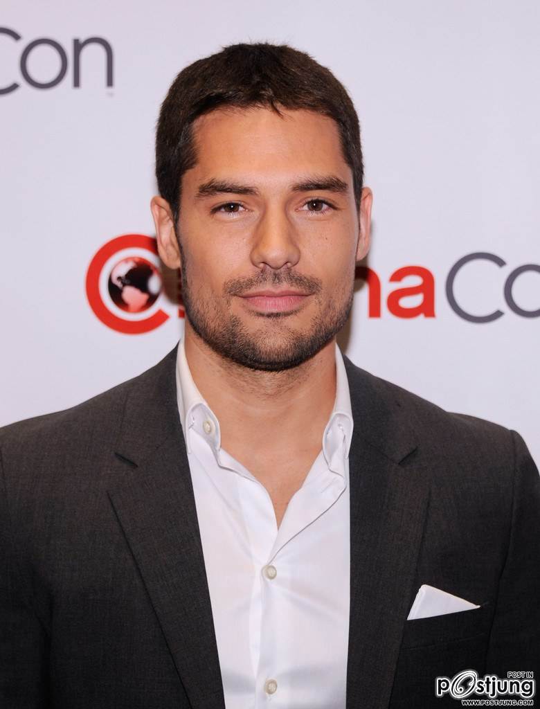 DJ_Cotrona พระเอกโคตรๆๆๆๆหล่อเข้ม