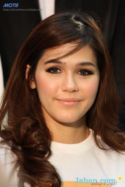 แต่งหน้าอ่อนๆ สไตล์ "อารยา"