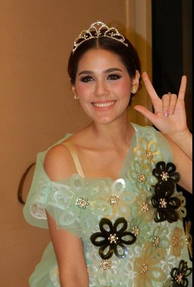 แต่งหน้าอ่อนๆ สไตล์ "อารยา"