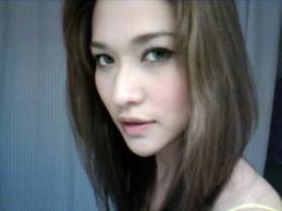 พลอย ไลลา สวยเสมอต้นเสมอปลาย