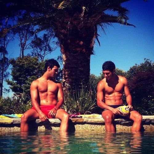 ชอบโชว์ขอแชร์ละกัน 2 (sharing pic guy 2)