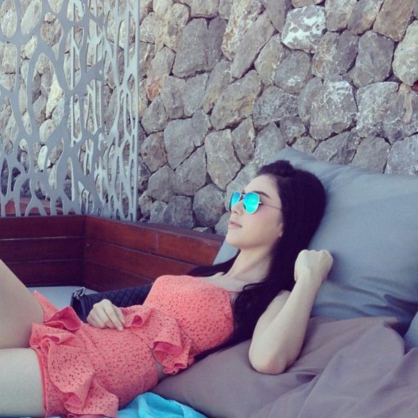 ใหม่ ดาวิกา ใบเฟิร์น พิมพ์ชนก สดใสลั้ลลาริมชายหาด ที่ จ.พังงา