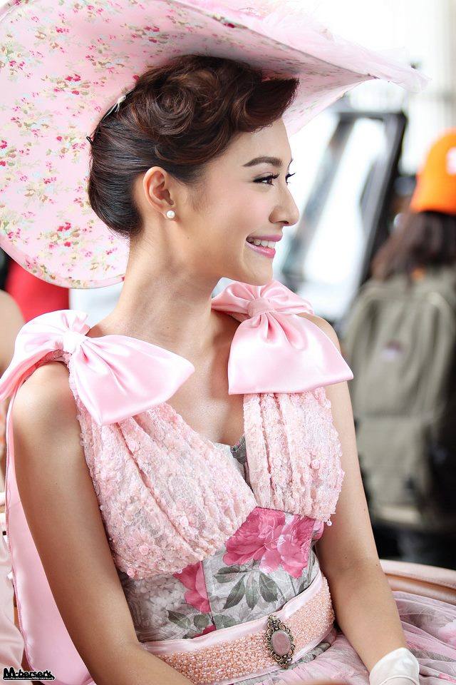 มิว นิษฐา สวย ขาว ตัวเล็ก