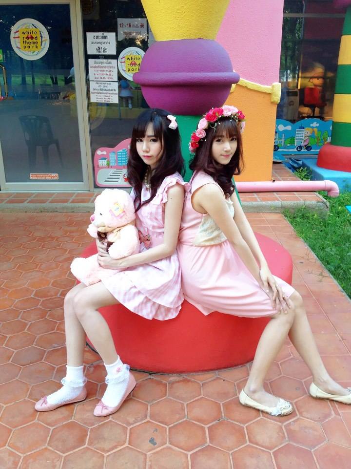 Sylvia Subkuakull ขาว ตัวเล็ก หุ่นดี