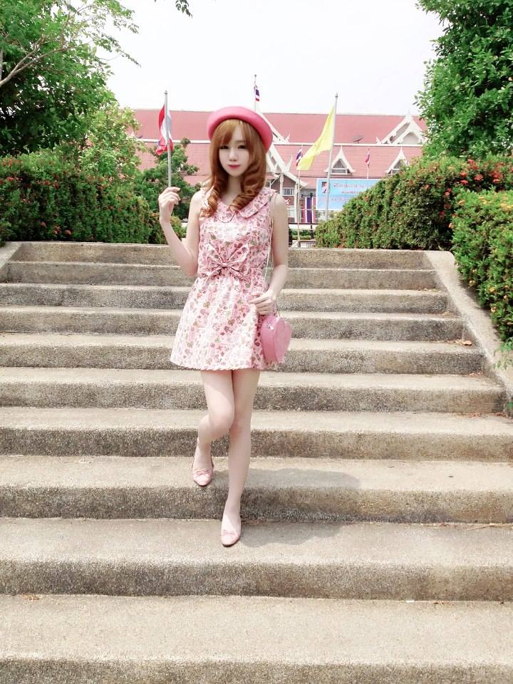 Sylvia Subkuakull ขาว ตัวเล็ก หุ่นดี