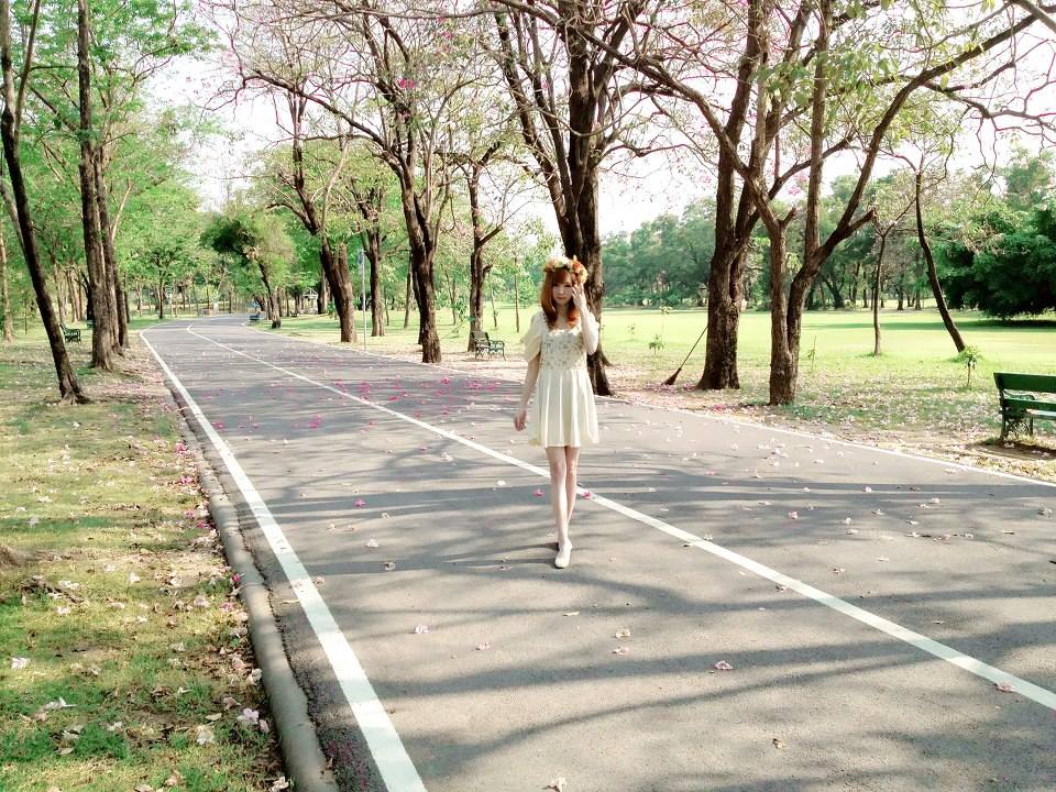 Sylvia Subkuakull ขาว ตัวเล็ก หุ่นดี