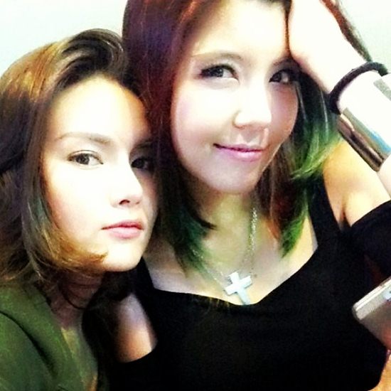 ขาแดนซ์รวมพล ก่อนขึ้นคอนเสิร์ต GRAMMY HAPPY FACE TIVAL