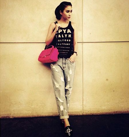 แฟชั่น มาแรง! กางเกงยีนส์ขาดเว่อร์ สไตล์สาวเซอร์แซ่บ