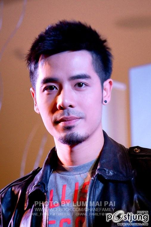 พ่เชน..หล่อเข้มดีจัง