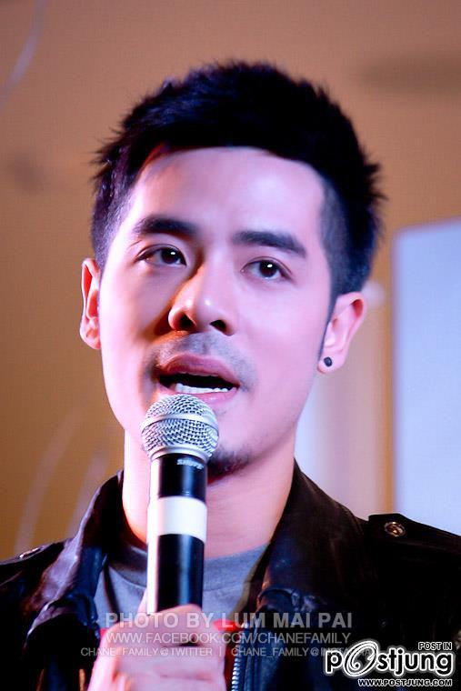 พ่เชน..หล่อเข้มดีจัง