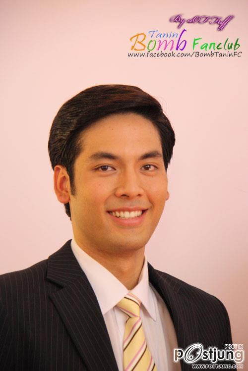 บอม ธนา เข้มดี