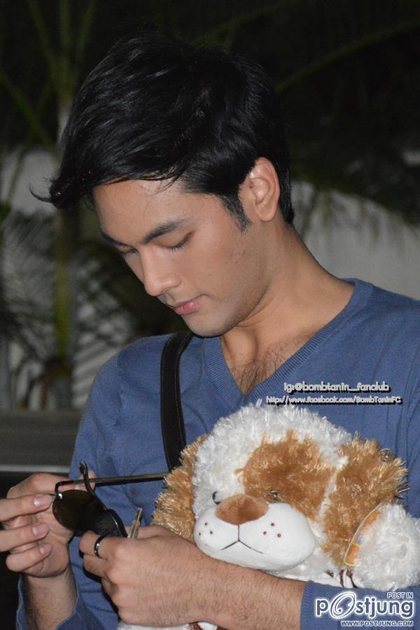 บอม ธนา เข้มดี