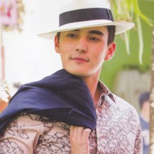 ธันวา เอมมี่ถ่ายแบบ