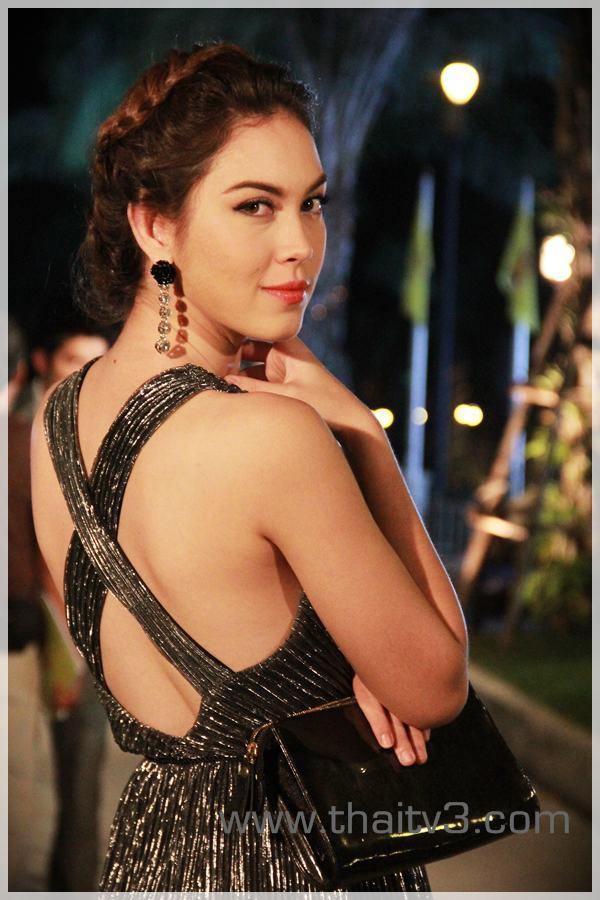 ผมเปียสุดเริ่ดของดารา