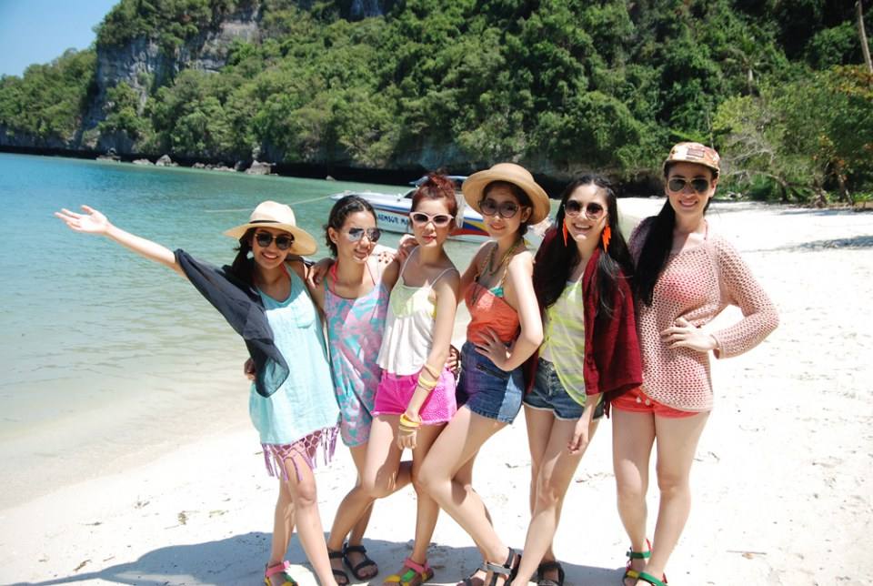 สาวสตรอเบอรี่ชัสเค้ก