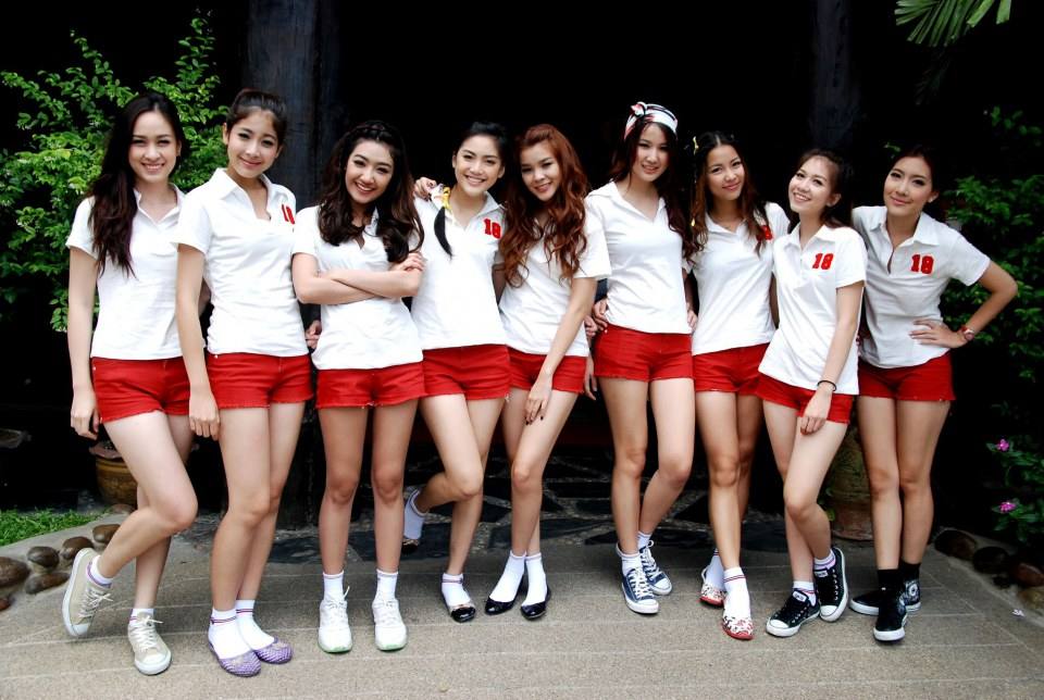 สาวสตรอเบอรี่ชัสเค้ก