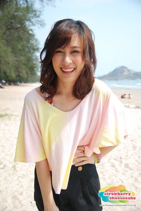 สาวสตรอเบอรี่ชัสเค้ก