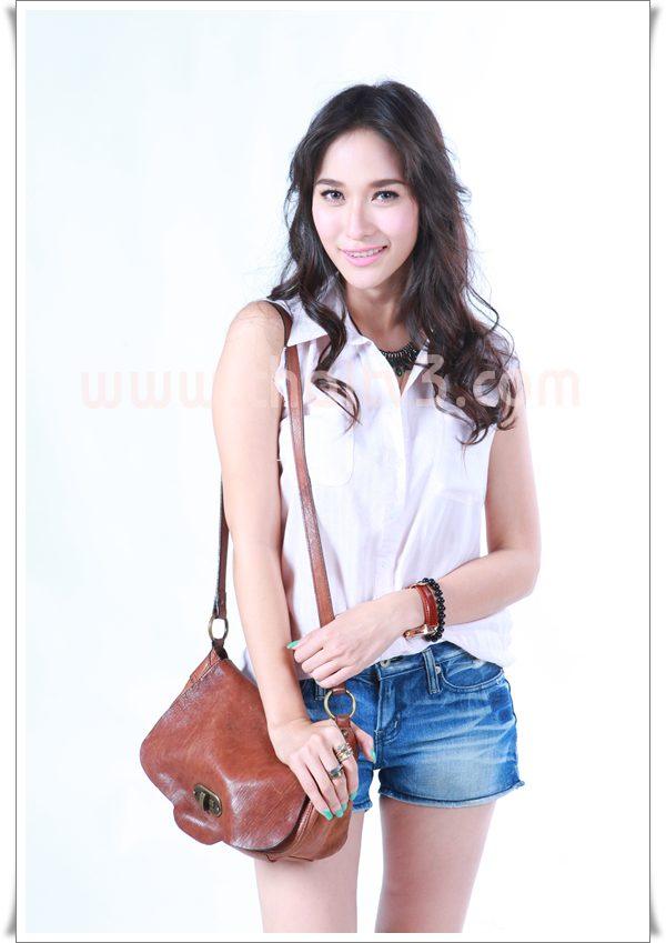 แฟชั่นเเซบๆของ พลอย เฌอมาลย์