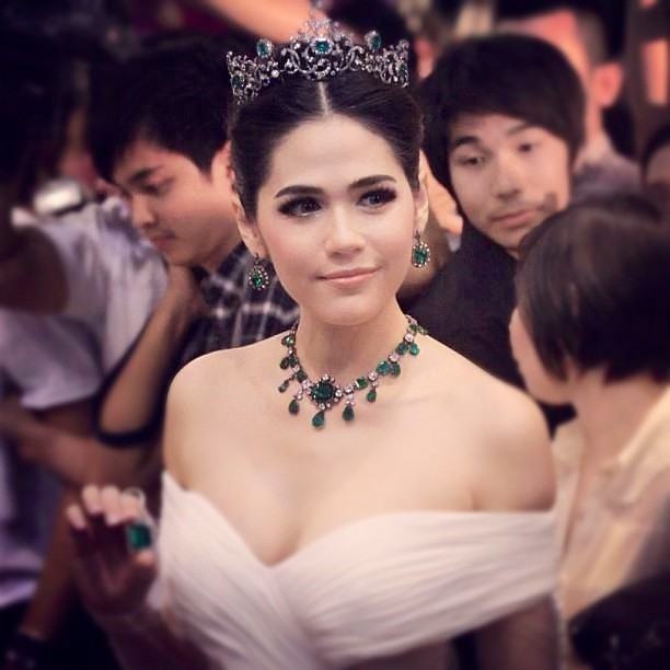 ซุปตาร์ไทยคนเดียวและคนแรก ชมพู่ อารยา บนพรมแดง&rdquo;เมืองคานส์&rdquo;