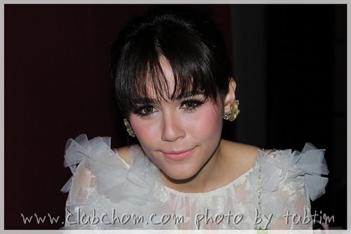 ซุปตาร์ไทยคนเดียวและคนแรก ชมพู่ อารยา บนพรมแดง&rdquo;เมืองคานส์&rdquo;