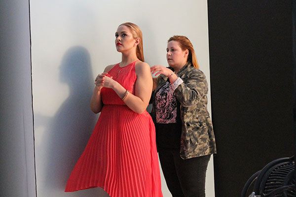 Justine Legault สาวพลัสไซส์ ขึ้นปก Elle สวยได้ไม่จำเป็นต้องผอม