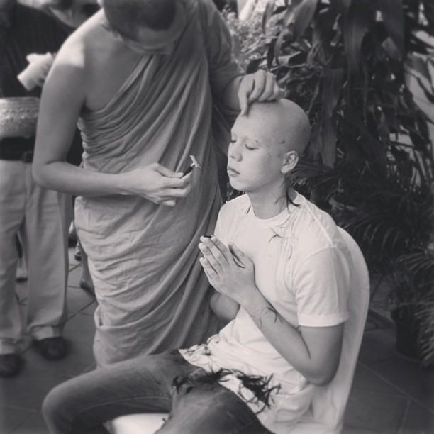 งานบวช พีช พชร เข้าพิธีอุปสมบท ได้รับฉายา พชฺชโร