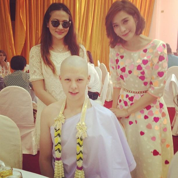 งานบวช พีช พชร เข้าพิธีอุปสมบท ได้รับฉายา พชฺชโร