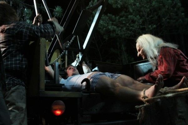 คอหนังสยองขวัญ Wrong Turn 5  หวีดเขมือบคน ปาร์ตี้สยอง