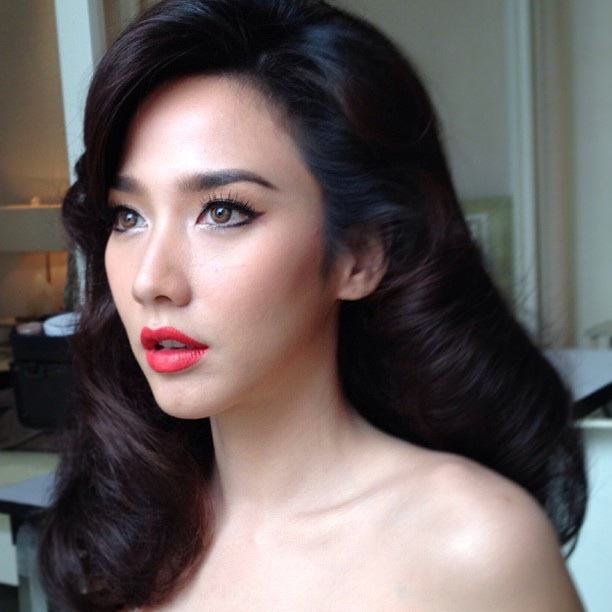 อั้ม พัชราภา คัมเเบล็คแน่ "ไม่สิ้นไร้ไฟสวาท"เปิดกล้อง มิ.ย.นี้!!