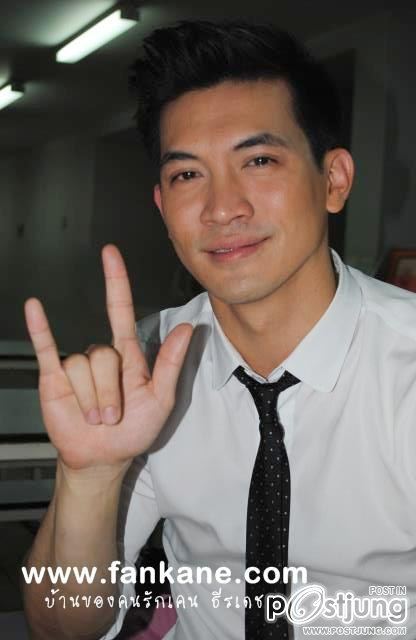 พี่เคน ธีฯ สุดหล่อรวมๆมาอ่ะชอบม่ะๆ