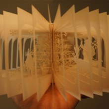 Yusuke Oono’s 360 degree Christmas book