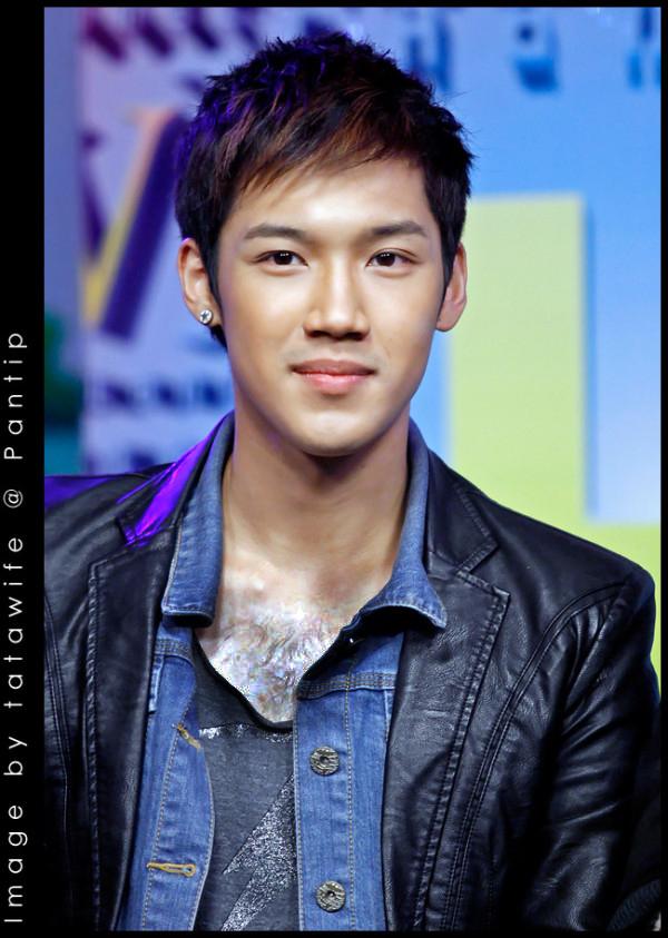 ขนและ six pack ของเหล่าหน่ม The star