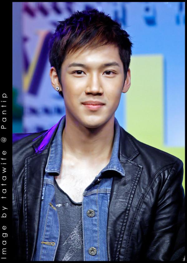 ขนและ six pack ของเหล่าหน่ม The star