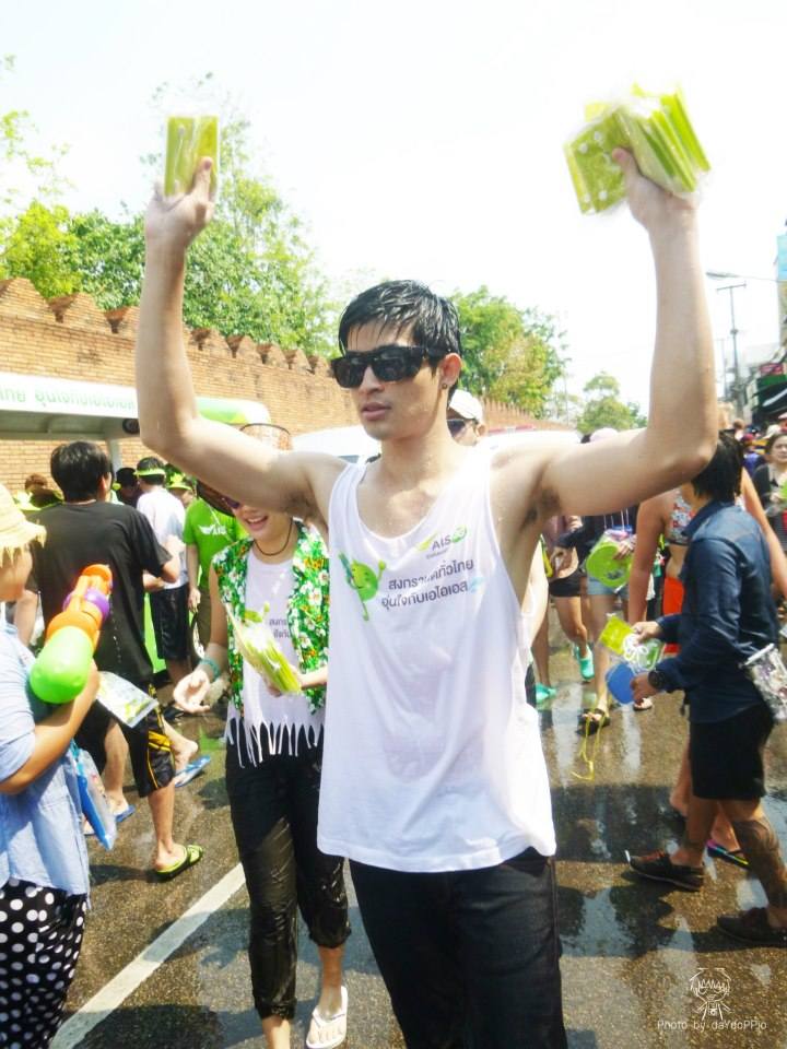 ขนและ six pack ของเหล่าหน่ม The star