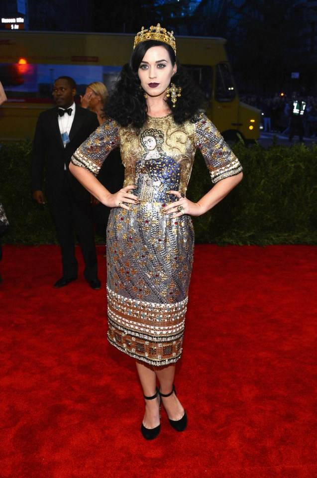 Katy Perry In In Dolce & Gabbana