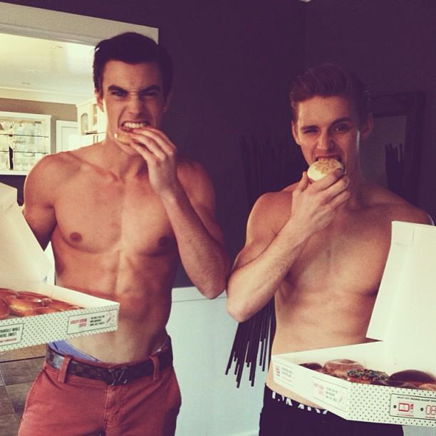All American Guys (facebook) แซ่บทุกคน รูปจาก IG
