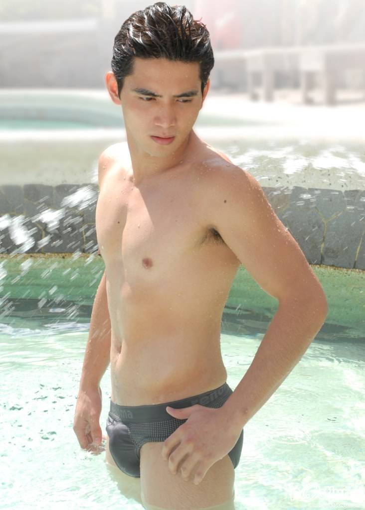 ตี๋ขาวๆ