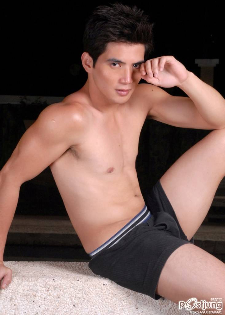 ตี๋ขาวๆ