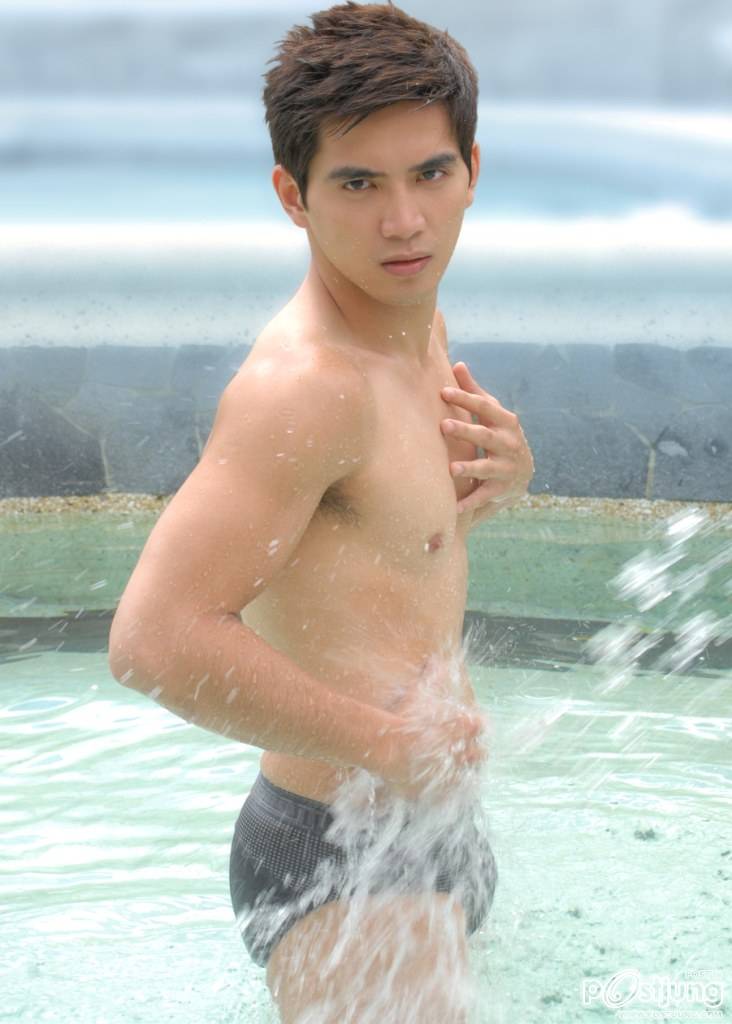 ตี๋ขาวๆ