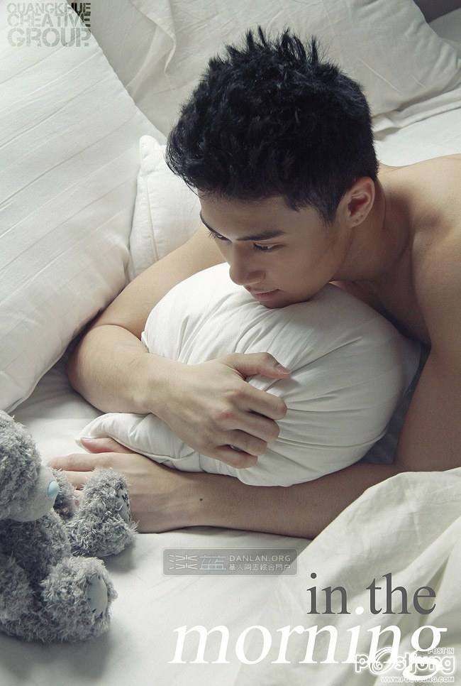 บนที่นอน