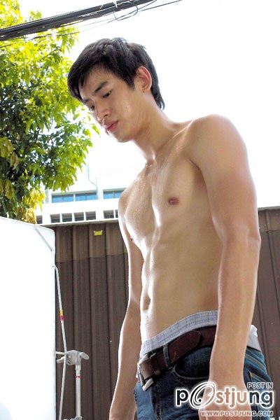 หนุ่มตี๋มีดี