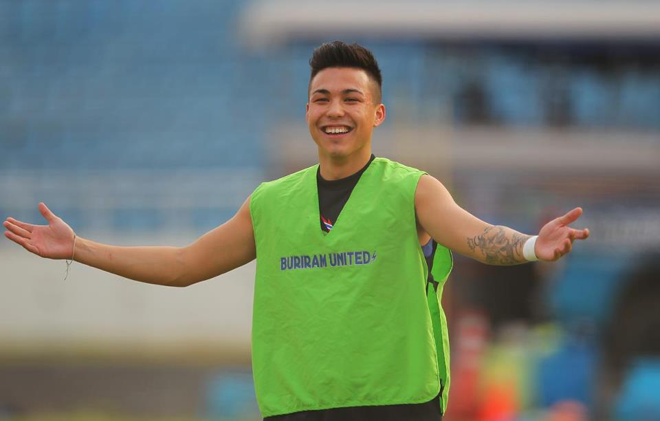 นักฟุตบอลลูกครึ่งไทย ชาริล ชัปปุยส์