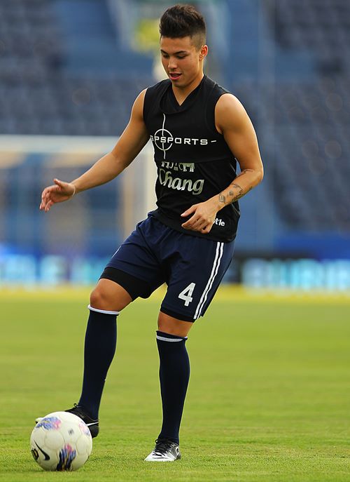 นักฟุตบอลลูกครึ่งไทย ชาริล ชัปปุยส์