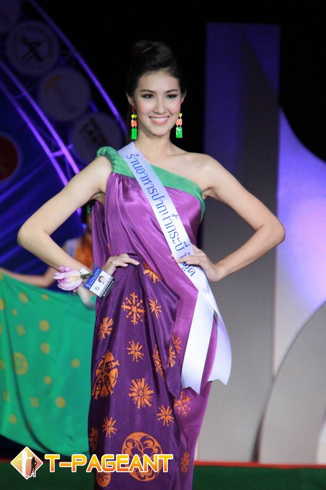 ใครคือ มิสยูนิเวิร์สไทยแลนด์ 2013