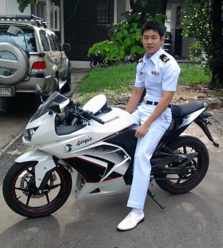 หมวดโรจน์ หล่อสุดๆ